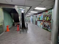 North Bridge Centre (D7), Office #622562591
